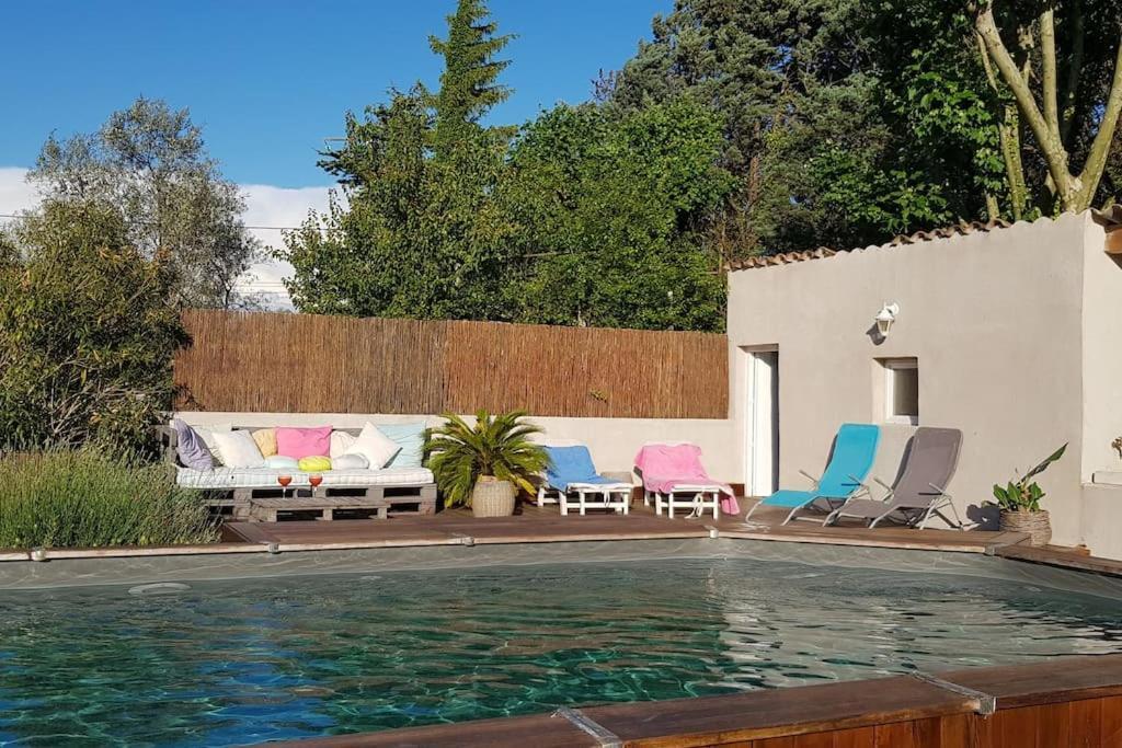 Location Appartement Dans Mas Provencal Monteux Exterior photo